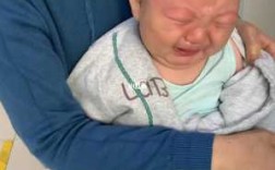 孩子打完疫苗总是苦哭闹（孩子打了疫苗一直哭）